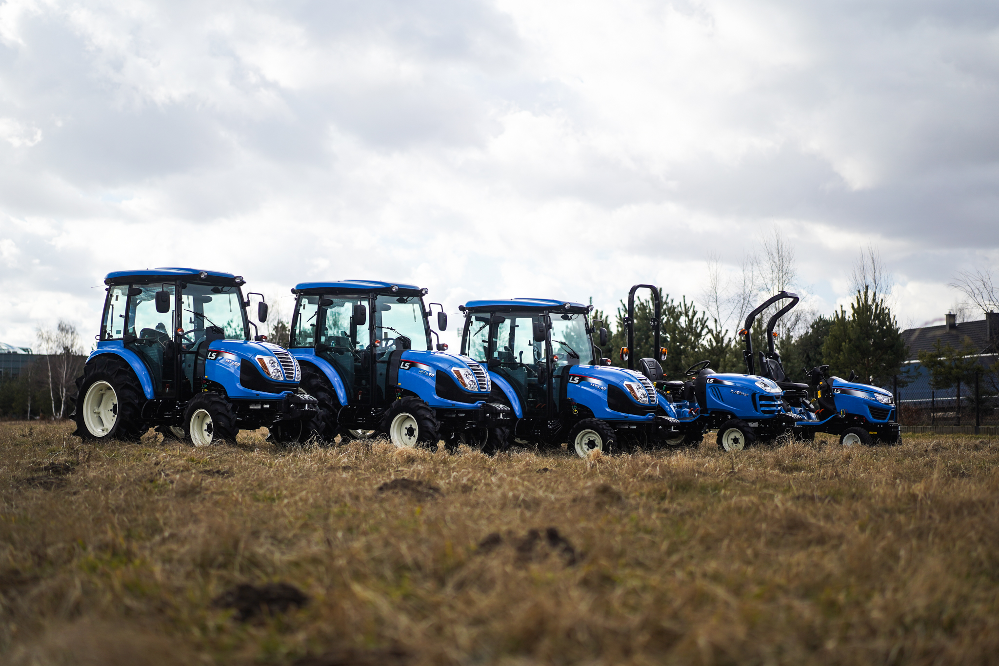 Traktory rolnicze LS Tractor, ciągniki rolnicze LS polska